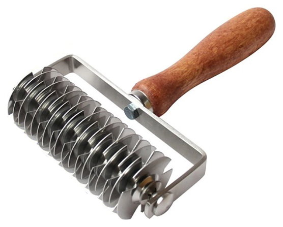 Нож роликовый для теста Restopit рп27 l=133 см (нерж. сталь / дерево)