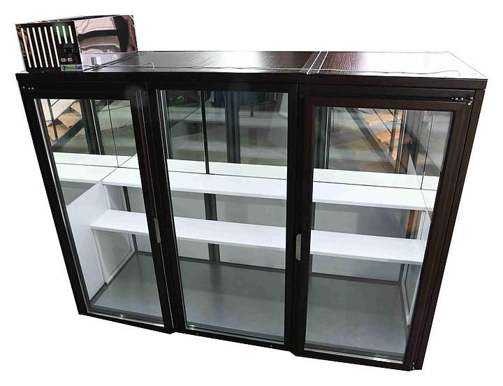 Шкаф холодильный для цветов Berk 3 секции, с моноблоком (модель №35)