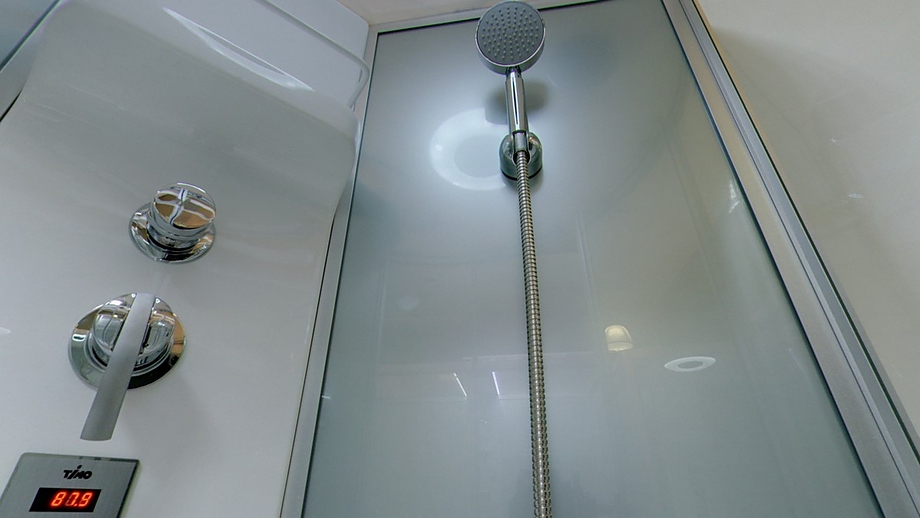 Lux TL-1502 90х90х230 см