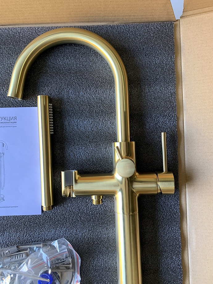 Saona 2310/17Y-CR золото матовое