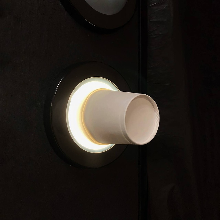 Диспенсер встраиваемый YO3D с подсветкой ргб