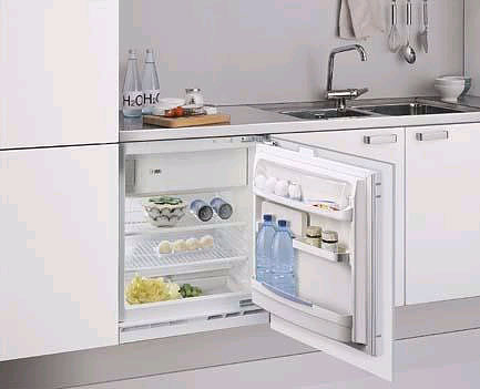 Встраиваемый холодильник Whirlpool ARG 590/3