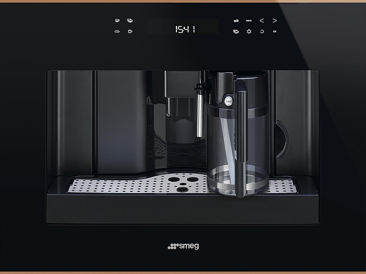Кофемашина SMEG CMS4601NR