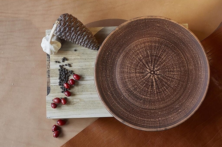 Тарелка P.L. Proff Cuisine Кухни мира 0556 d=25 см h=2 см (красная глина)