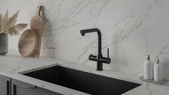 Система мгновенного кипячения воды 4 в 1 ArtisanTech Aquahot Modena черный матовый