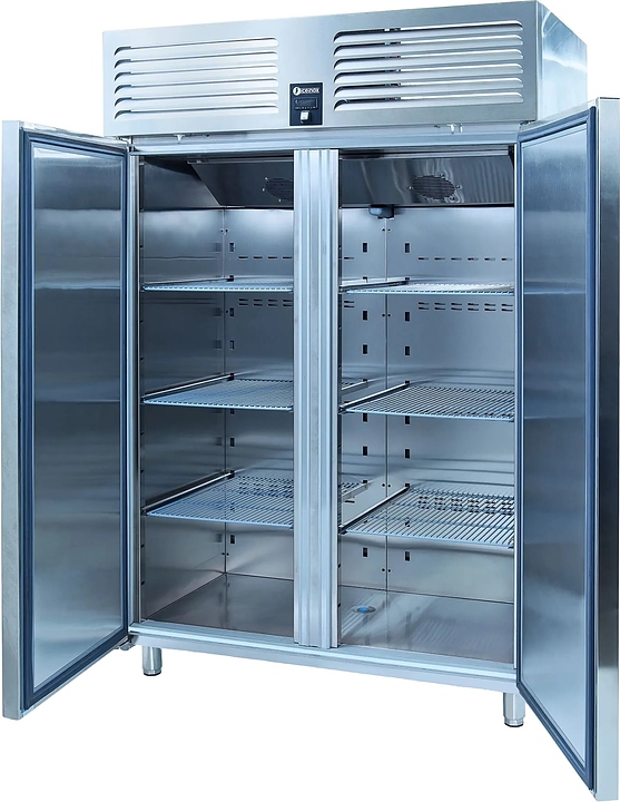 Шкаф холодильный Yukon VTS 1340 CR