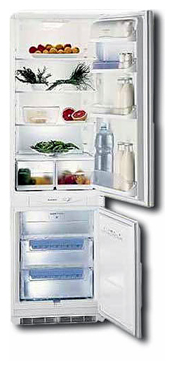 Встраиваемый холодильник Ariston BCB 312 AVI