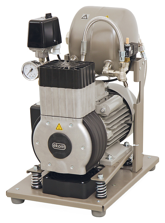 Компрессор Ekom DK50 B (6-8 бар, 50 л/мин.)