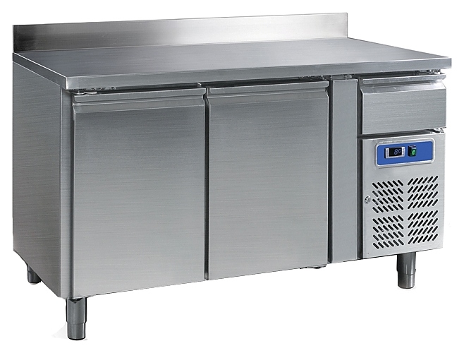 Стол холодильный EQTA EQ22GNR