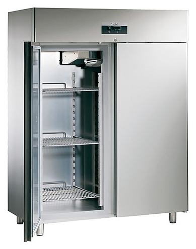 Шкаф холодильный Sagi HD150
