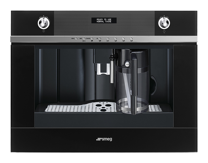 Кофемашина SMEG CMS4101N