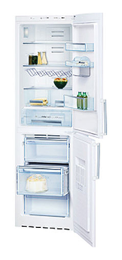 Холодильник Bosch KGN 39A03