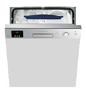 Встраиваемая посудомоечная машина Ariston LVZ 685 PLUS