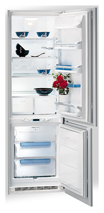 Встраиваемый холодильник Ariston BCS 333 A VE I